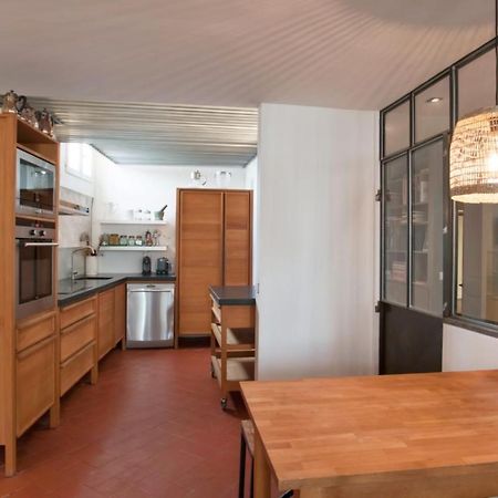 Apartament Charming And Large Duplex Flat With Beautiful Terrace In Awinion Zewnętrze zdjęcie