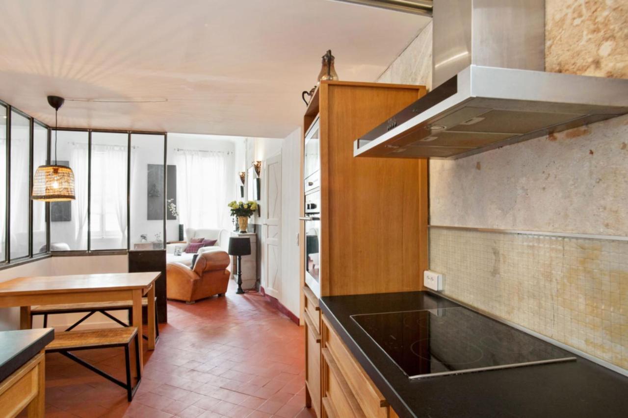 Apartament Charming And Large Duplex Flat With Beautiful Terrace In Awinion Zewnętrze zdjęcie