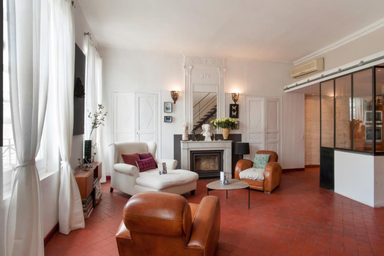 Apartament Charming And Large Duplex Flat With Beautiful Terrace In Awinion Zewnętrze zdjęcie